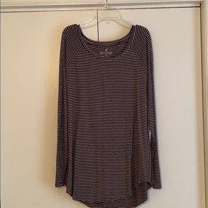 American Eagle Long Sleeve Soft and Sexy Tee